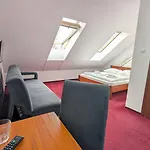 Hotel Rezydencja Dwor Gorny 3*