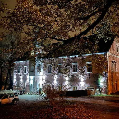 Hotel Dwor Gorny