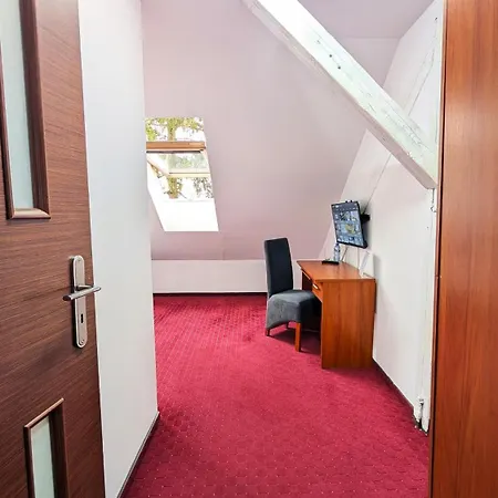 Rezydencja Dwor Gorny Nowa Ruda