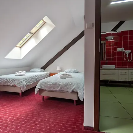 Dwor Gorny Otel